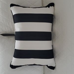 Black & White Stripe Indoor/Outdoor Pillow
